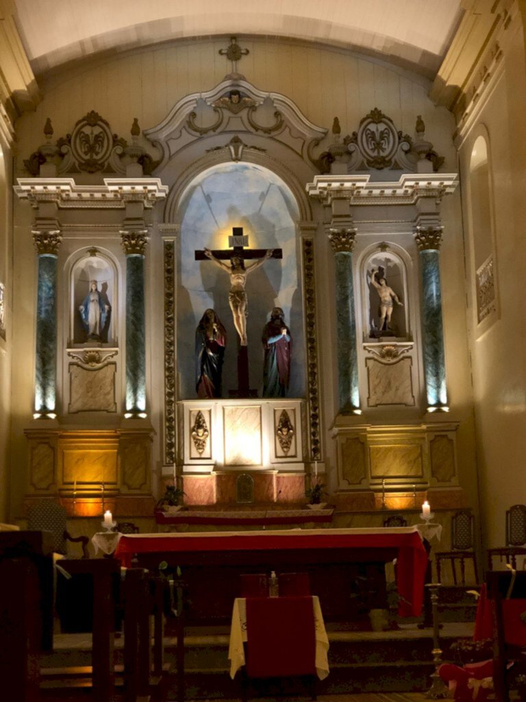 Divulgação - Evento religioso foi iluminado com velas e lanternas dos celulares