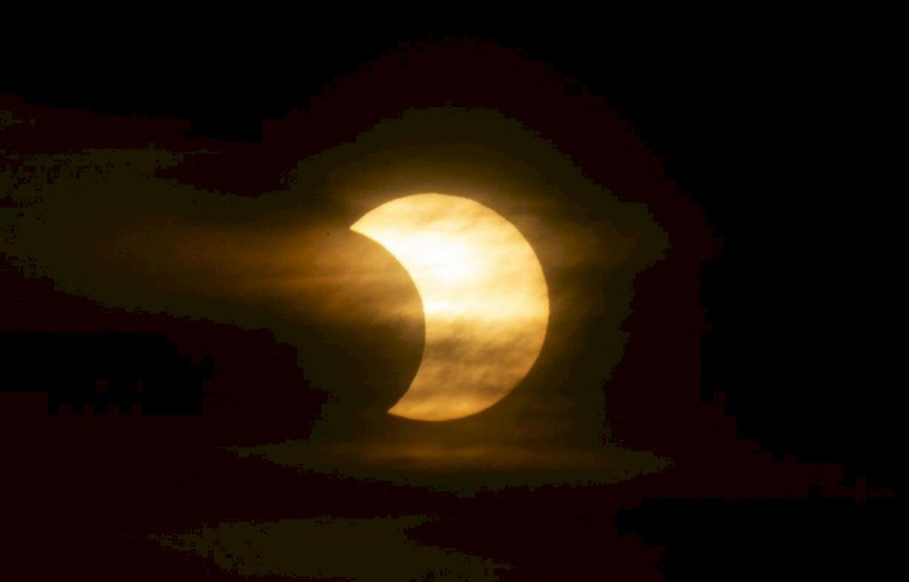 Eclipse lunar é destaque na madrugada de sexta-feira