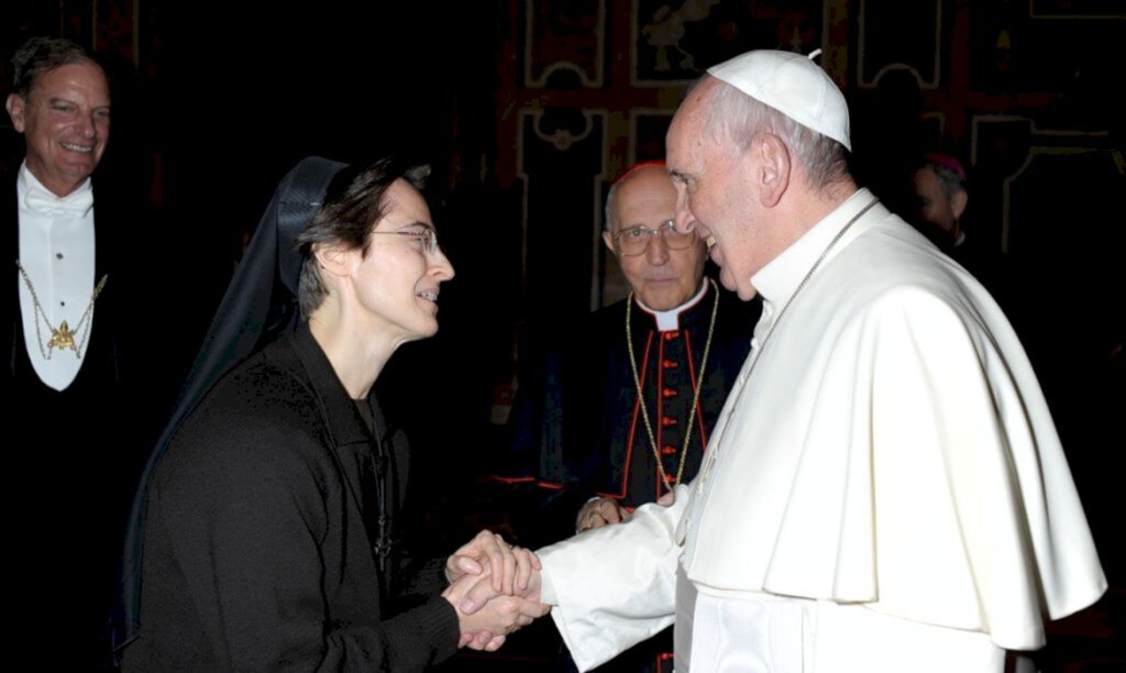 Irmã Maria Ana fala sobre mulher 'número dois' do Vaticano