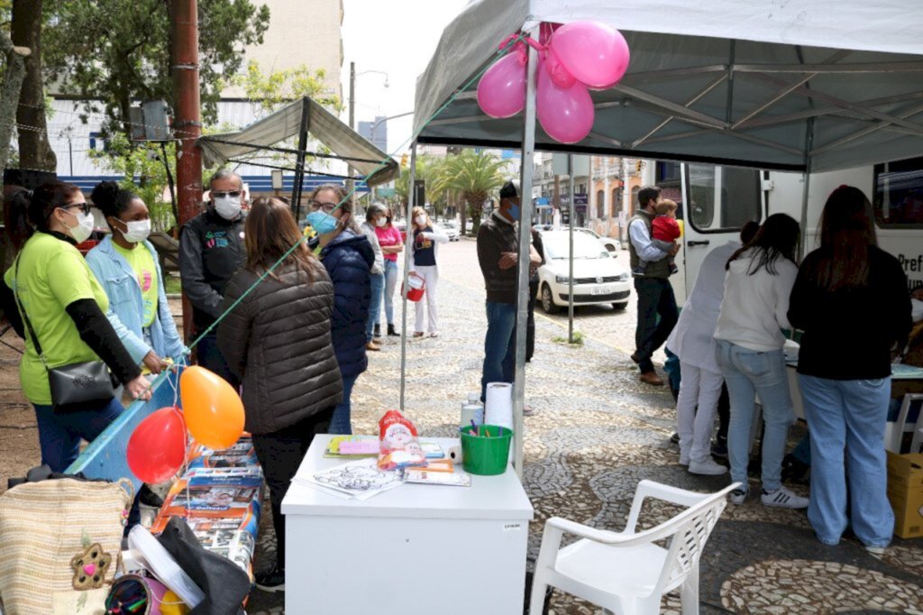 Audrin Quadros/]Especial FS - Serviços foram centralizados na praça Silveira Martins