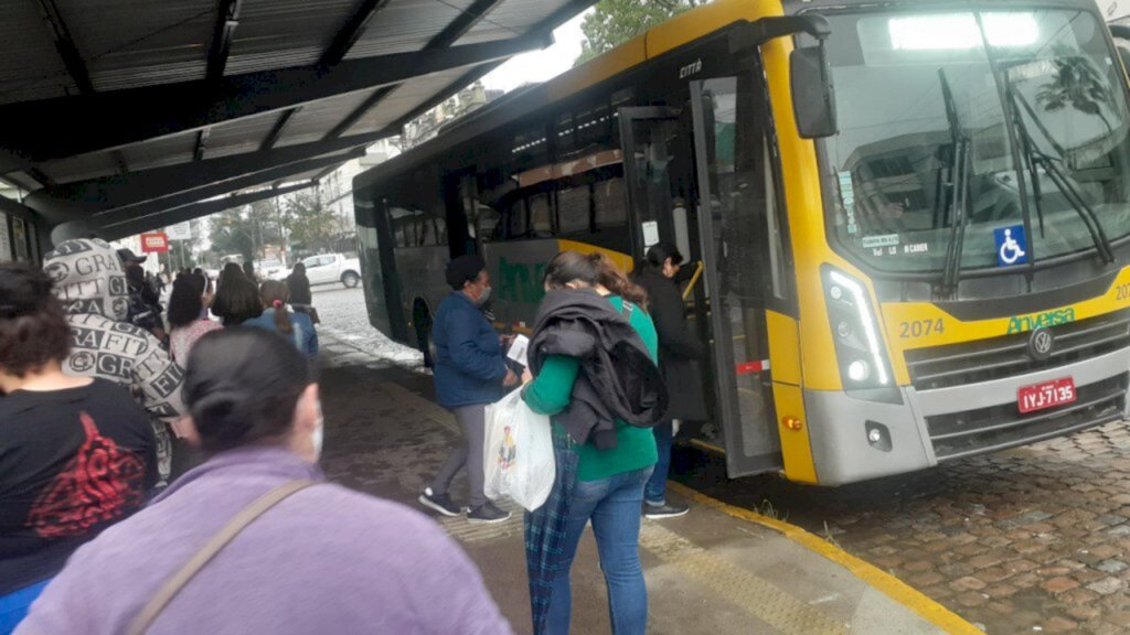 Empresas de ônibus se adaptam no retorno ao ritmo normal