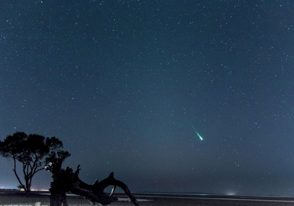 Chuva de meteoros é destaque na madrugada