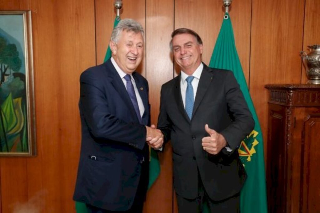 Divulgação - Uma faixa será estendida em apoio ao progressista e a Bolsonaro