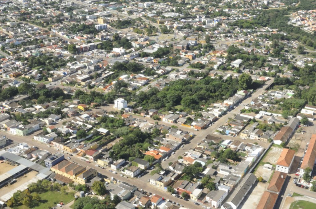 Arquivo - Cidade de Bagé tem em torno de 57,7 mil imóveis