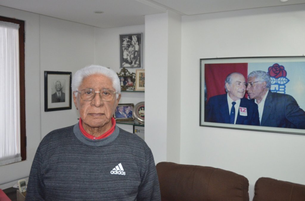 Collares  é convidado para sessão especial em Bagé