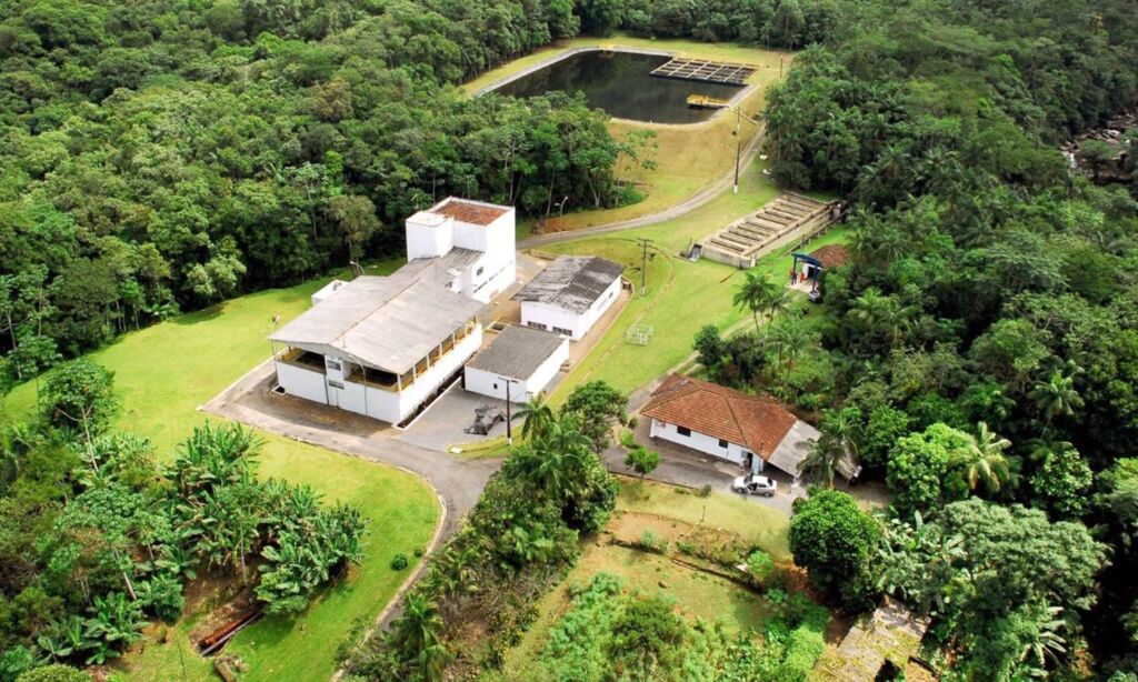 Sistema de captação de água da ETA Piraí é impactado pela forte chuva