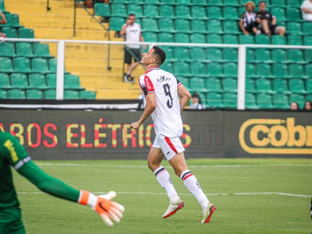 JEC empata com o Figueirense no Orlando Scarpelli