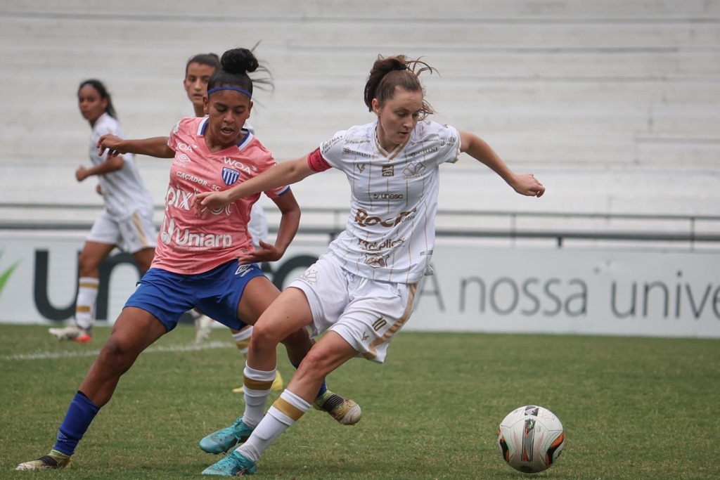  - Atleta iniciou sua trajetória no Criciúma