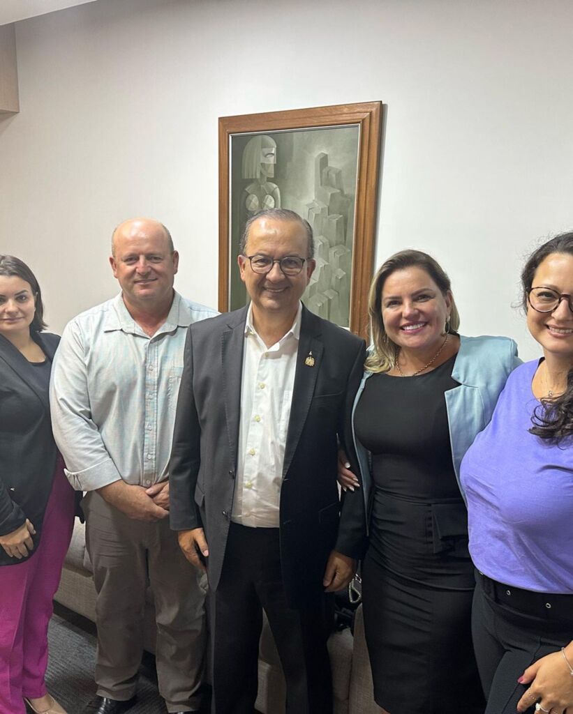 Milena cumpre agenda em Florianópolis para levar demandas ao governador Jorginho Mello