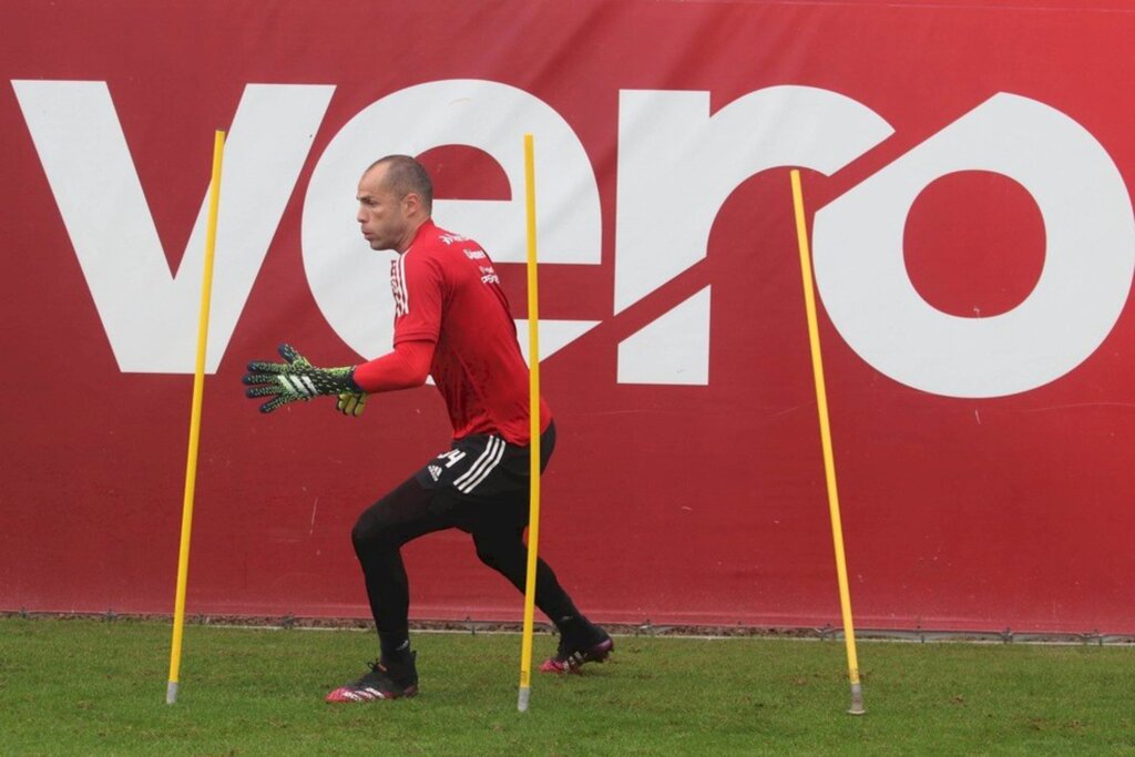 Marcelo Lomba, Saravia e Anthoni testam positivo para covid-19 e desfalcam o Inter