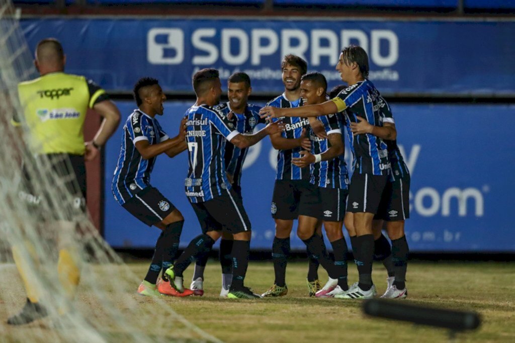 Grêmio vence o Caxias e tem vantagem na grande decisão