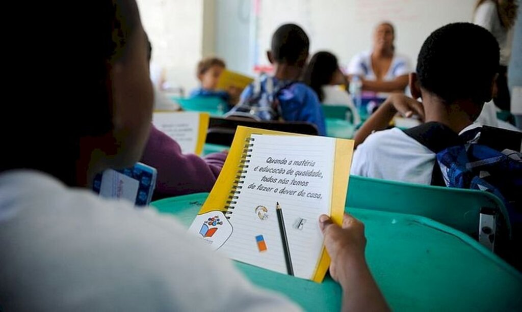 Inclusão de novas disciplinas na Base Curricular divide opiniões