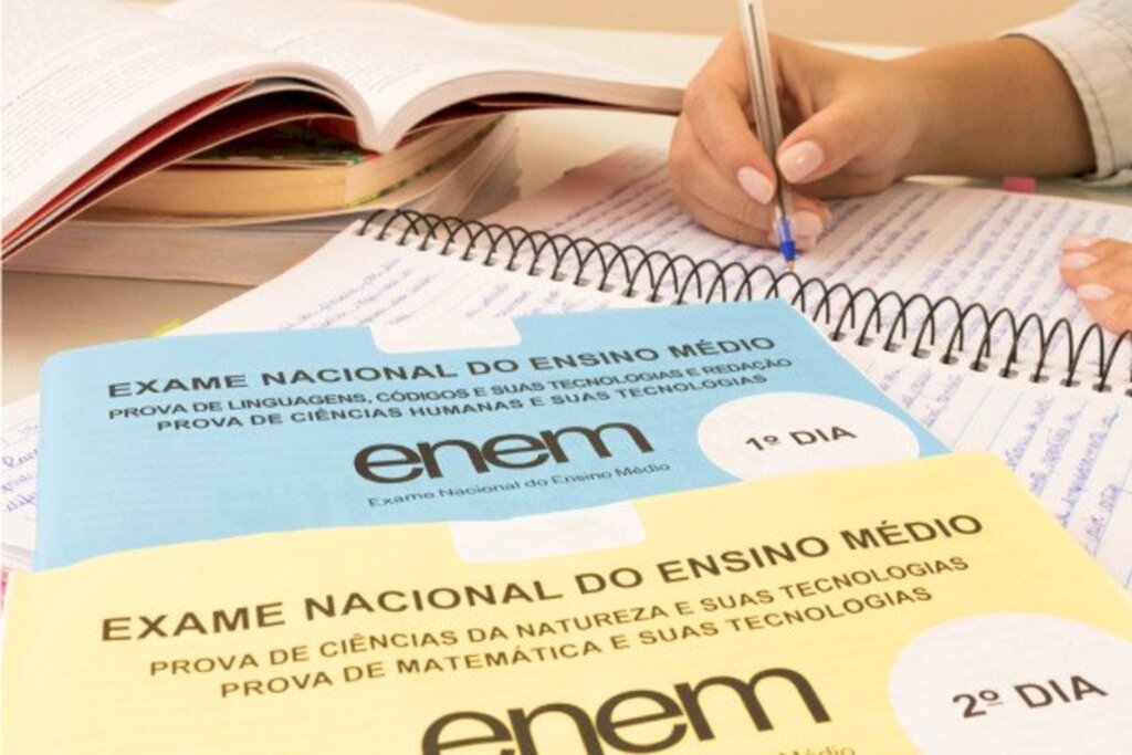 Inscritos no Enem já podem conferir locais e horários de prova