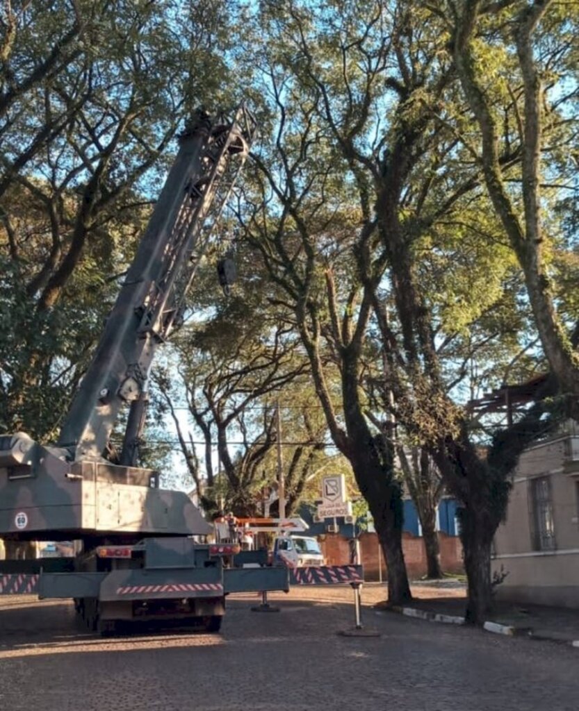 Rua Marechal Floriano estará fechada neste domingo