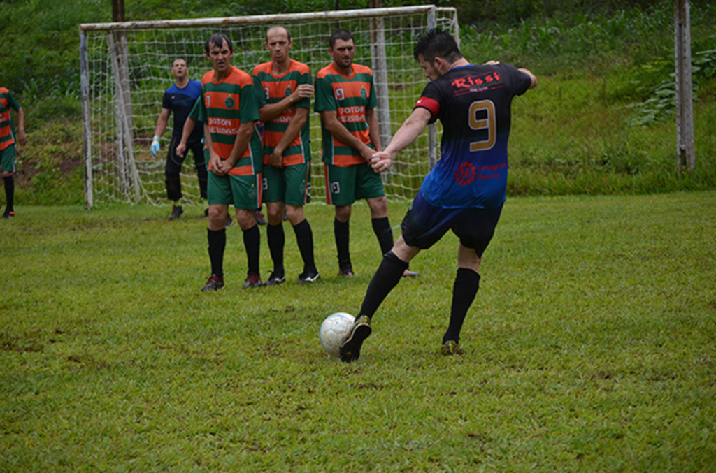 Copa Aresul de Futebol Suíço é organizada