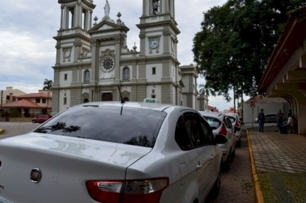 Prazo para taxistas atualizarem cadastro é ampliado