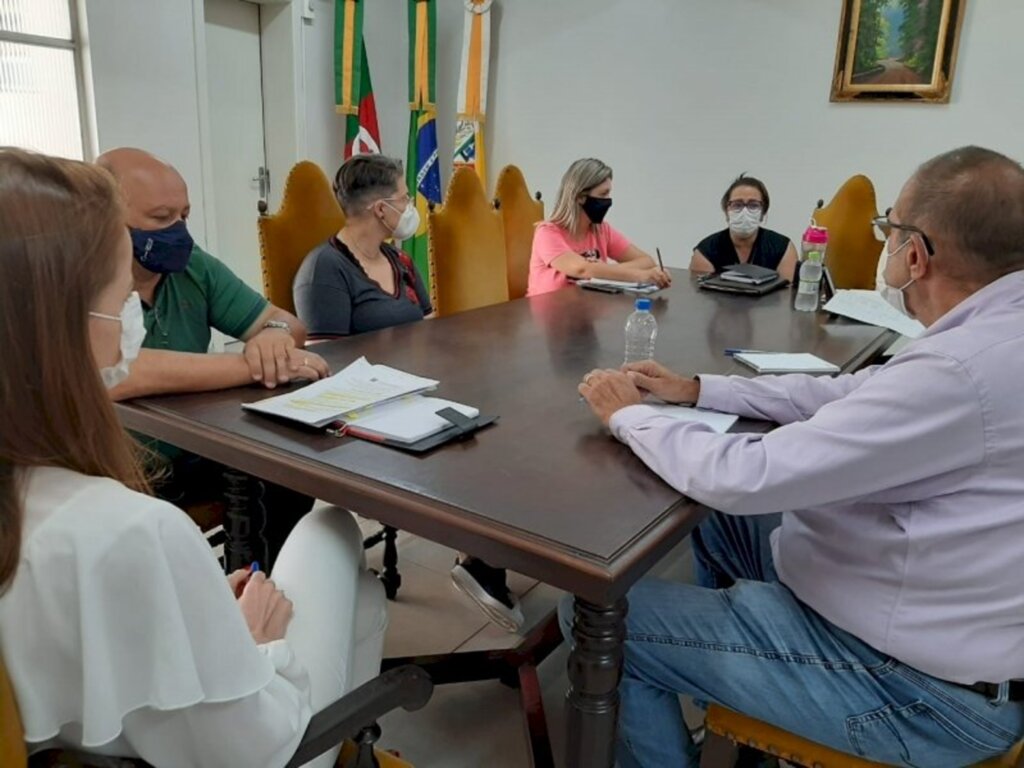 Gabinete especial da Covid tem primeiras definições