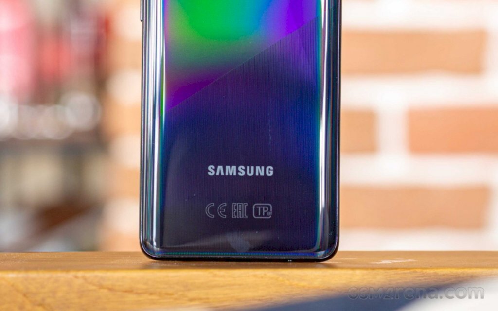 Galaxy M62 terá bateria gigantesca, revela certificação