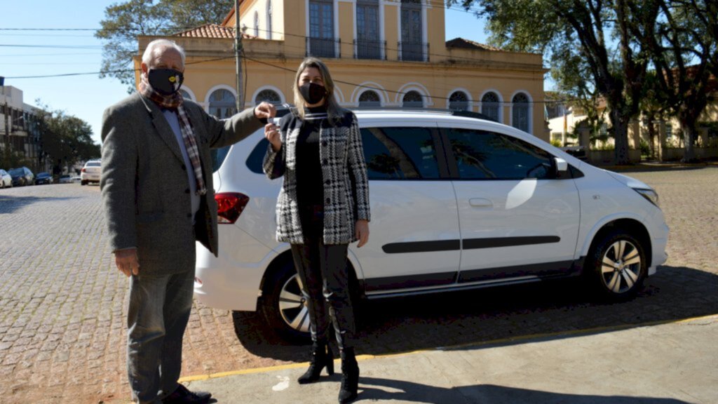 Secretaria da Fazenda recebe novo automóvel