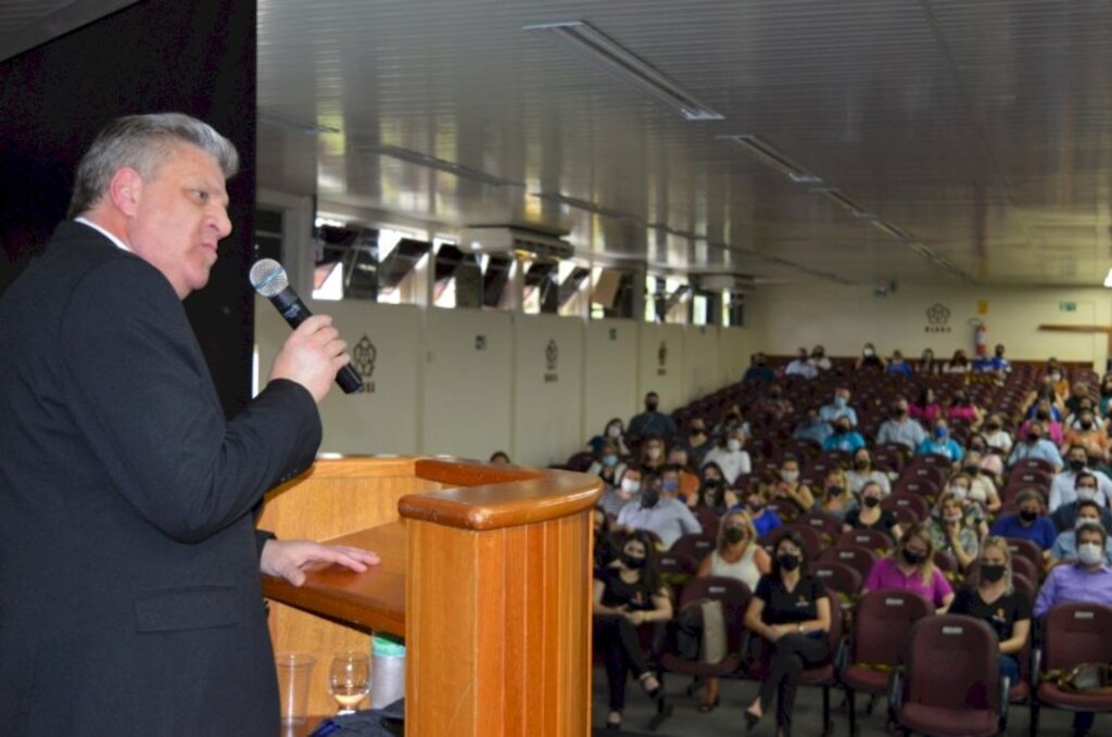 Cachoeira inaugura Centro Macrorregional do TEAcolhe