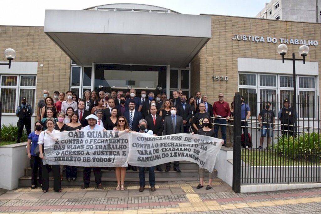 Presidente do TRT-4 aborda o tema em reunião com políticos de 13 municípios da fronteira oeste