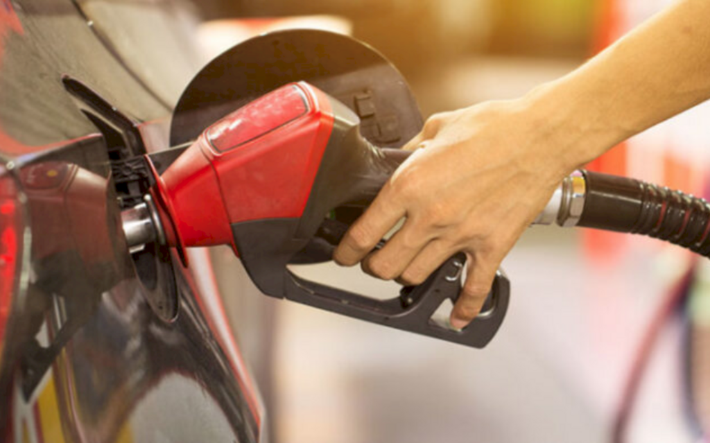Petrobras aumenta gasolina em 23 centavos e diesel em 14 centavos