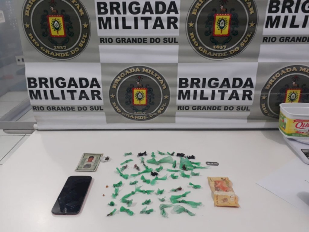 Prisões por tráfico de drogas no Bairro Gabrielense