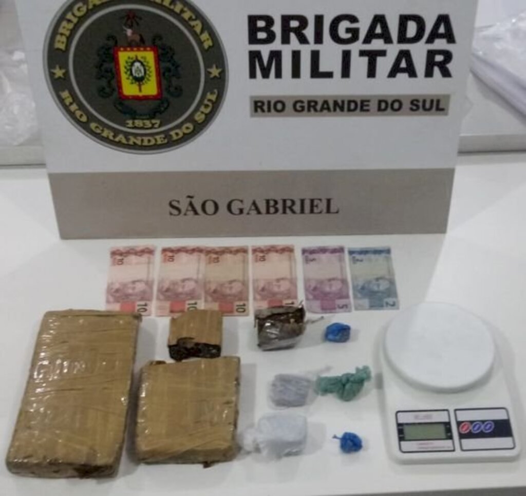 Mulher é presa com, mais de 1 quilo e meio de maconha na Vila Mariana