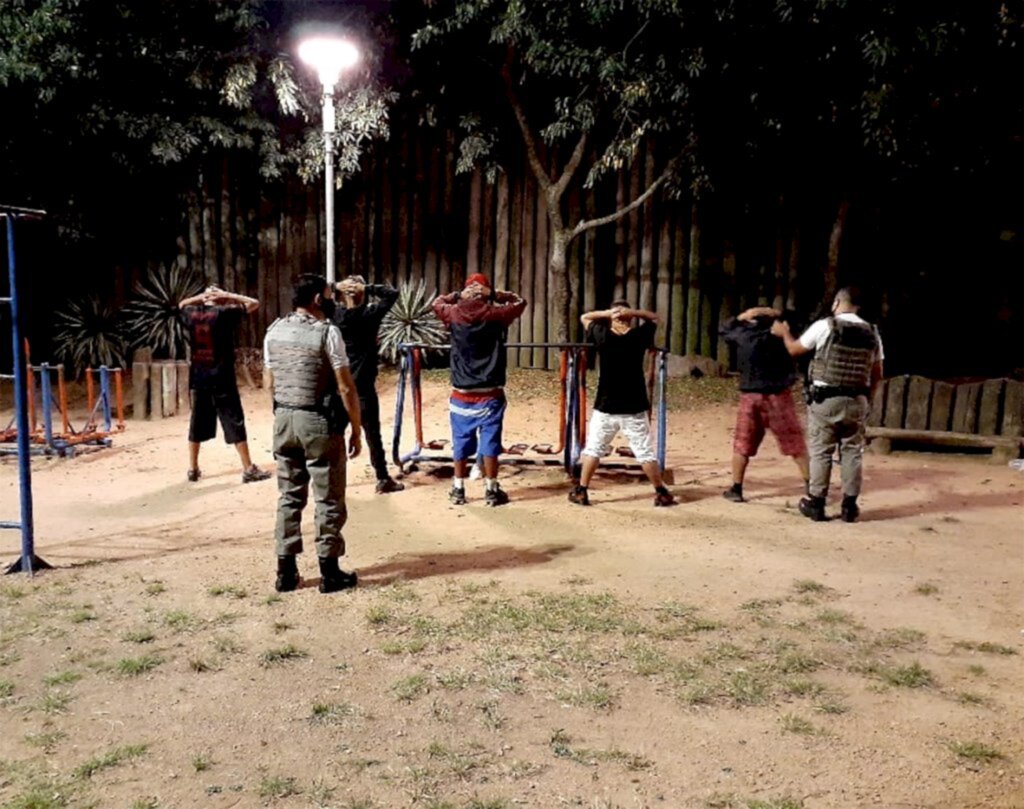 Força Tarefa atua na dispersão de aglomerações e reuniões noturnas