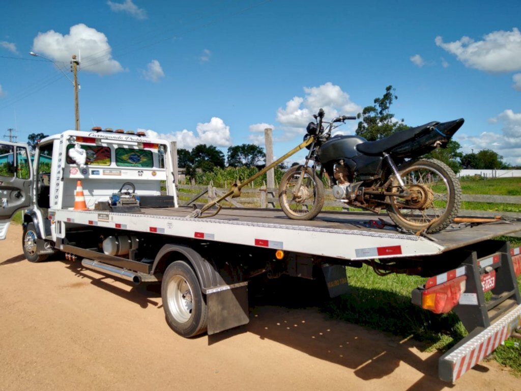 Homem é detido por receptação de veículo furtado