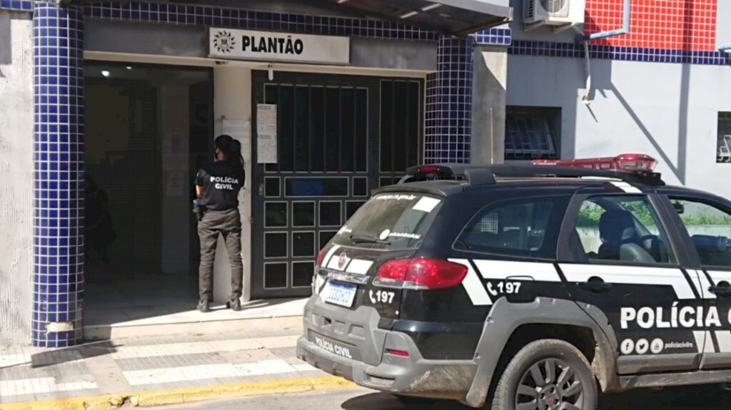 Polícia prende pai acusado de abusar sexualmente da filha