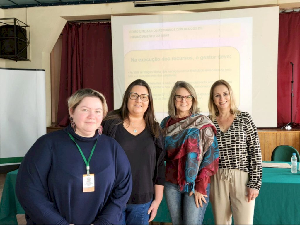 Secretária de Assistência participa de curso sobre gestão do SUAS