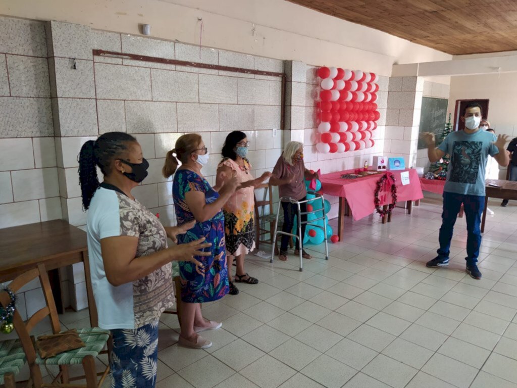 Saúde inicia atividades do projeto bem cuidar no bairro Independência