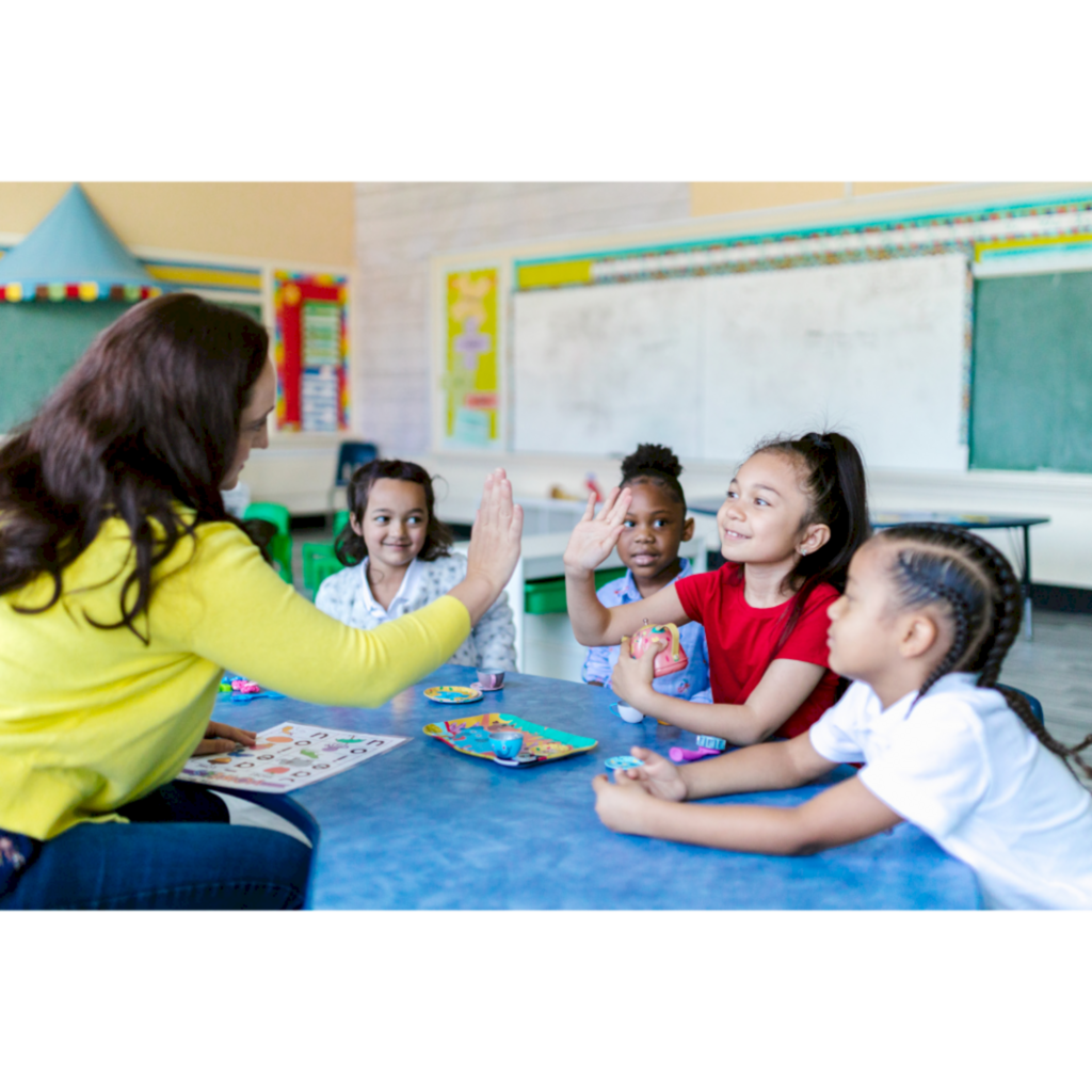 Educação inclusiva: o papel dos professores no desenvolvimento e inclusão dos autistas