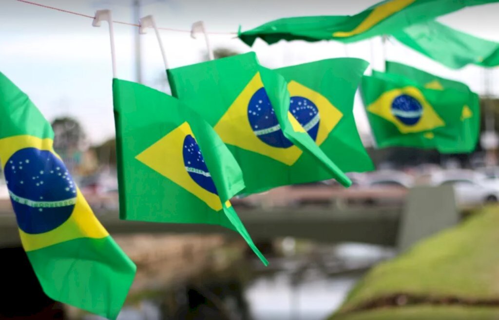 Bandeira do Brasil não pode ser considerada propaganda eleitoral, diz TRE-RS