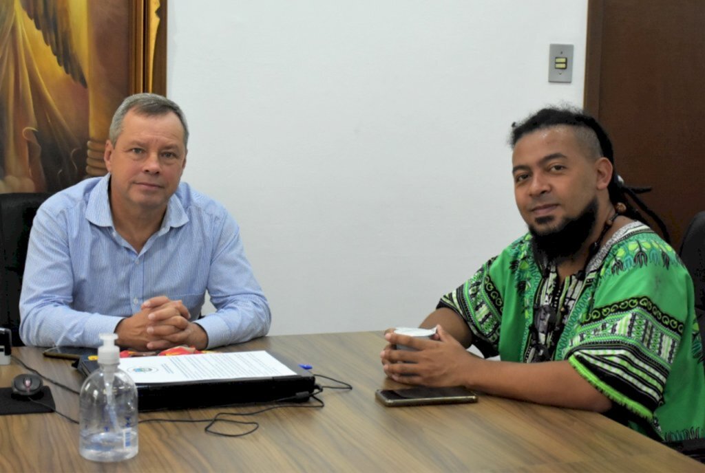 Presidente da Câmara recebe idelaizador do Projeto Reciclave