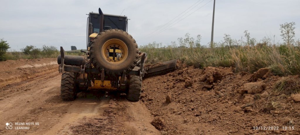 Desenvolvimento Rural realiza operações no Faxinal e Tiaraju