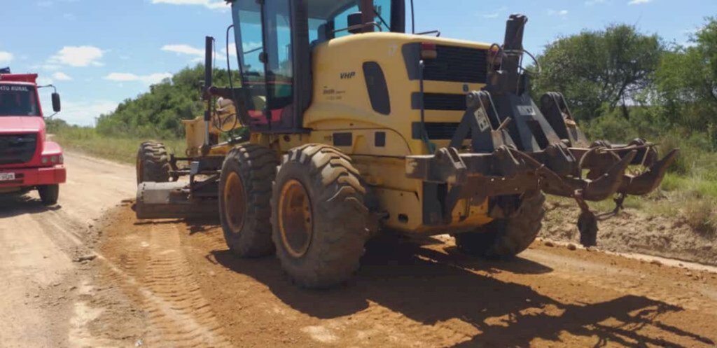 Prefeitura promove patrolamento da estrada de Caiboaté Grande