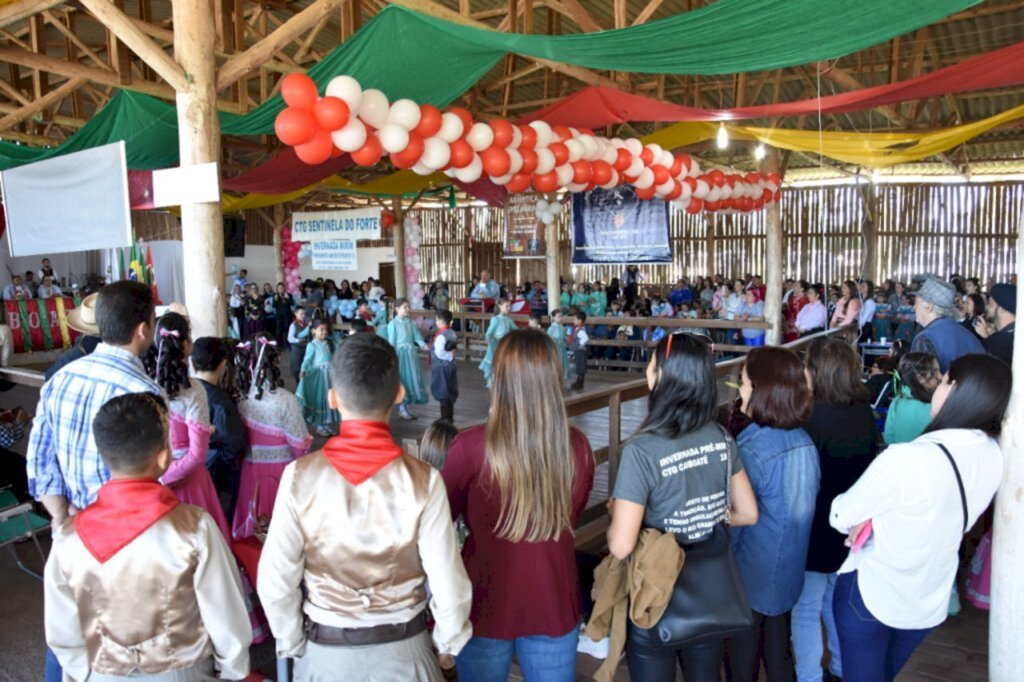 Festival de Artes Gaúchas mobiliza público no Parque das Carretas