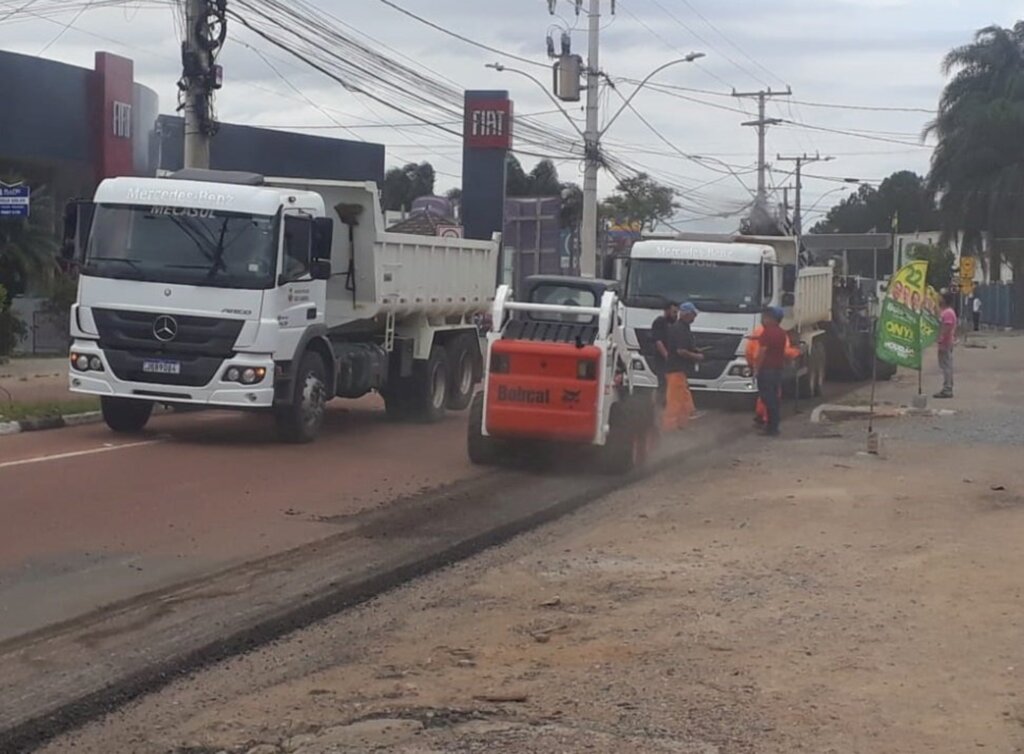 Começam obras de pavimentação na Antônio Trilha