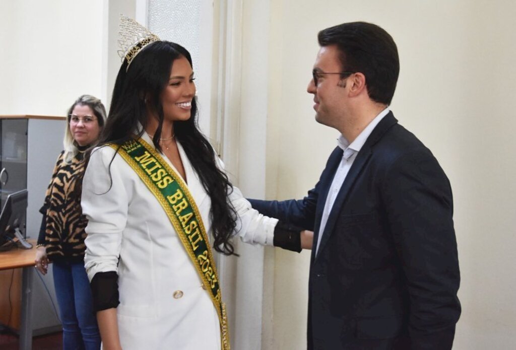 Prefeito recebe Miss Brasil FNBI 2023