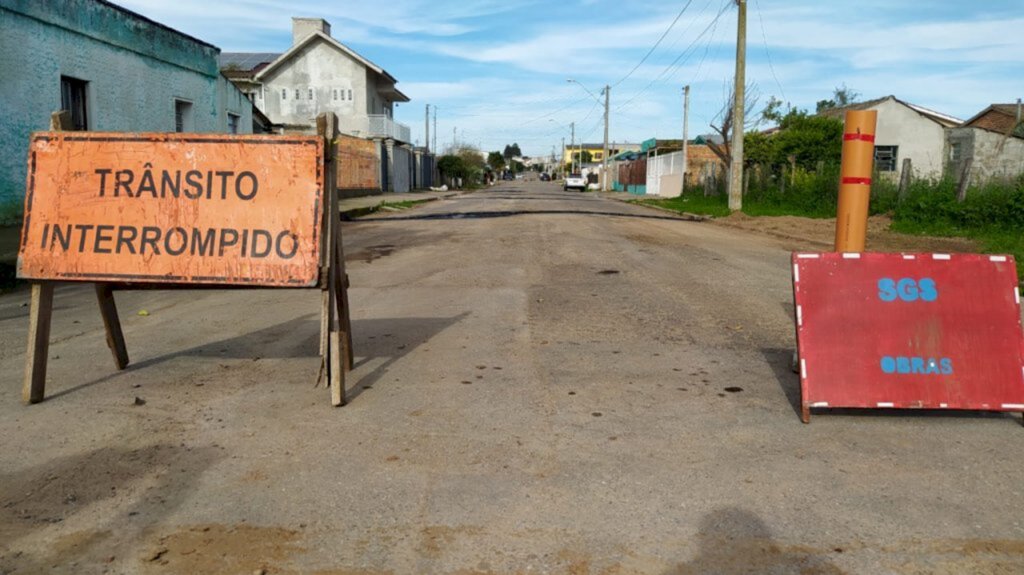 Empresa de água e esgoto inicia o recapamento de ruas no bairro Cidade Nova