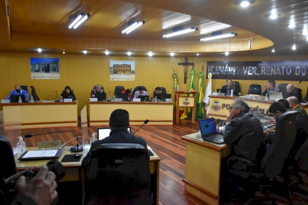 Sessão Ordinária tem Vetos rejeitados e alteração no Plano Diretor