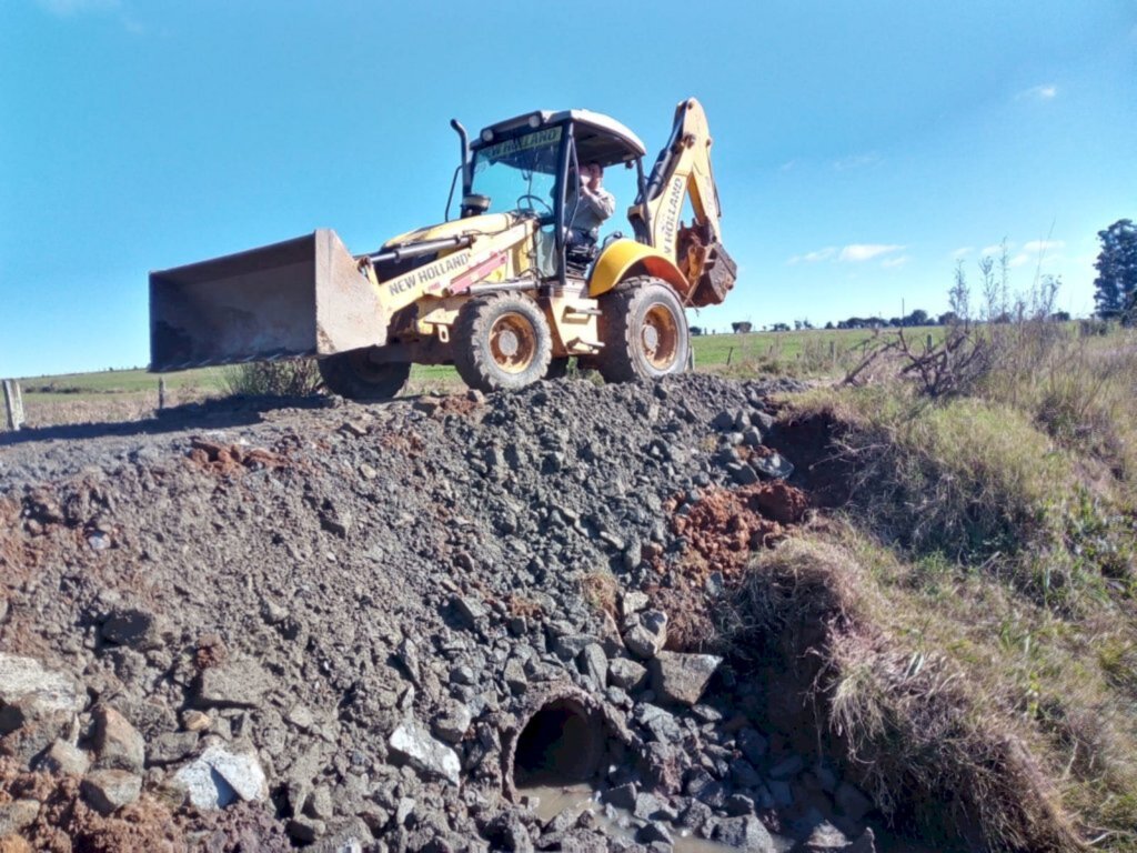 Prefeitura retoma serviços de reparos após as chuvas