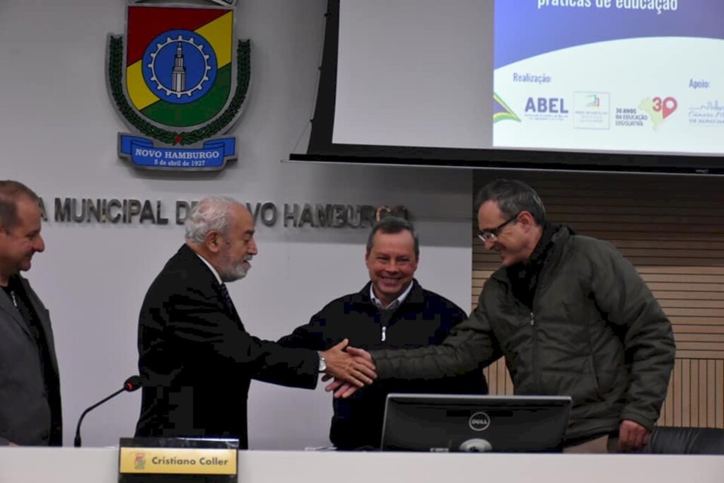 Escola do Legislativo assina Termo de Cooperação com a ABEL