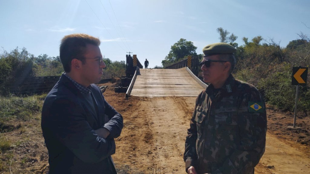 Exército concluí instalação de ponte e libera passagem de veículos no Passo do Pedroso