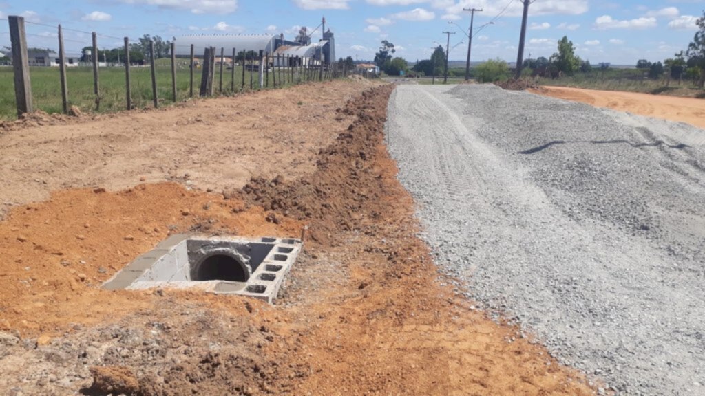 Via de acesso à Unipampa em fase adiantada