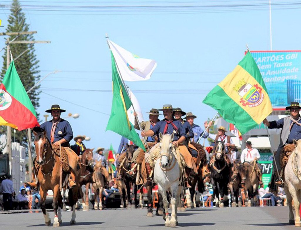 Estado libera realização de desfiles em comemoração ao 20 de setembro