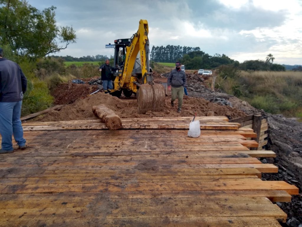 Concluída a ponte entre São Gabriel e Dilermando de Aguiar