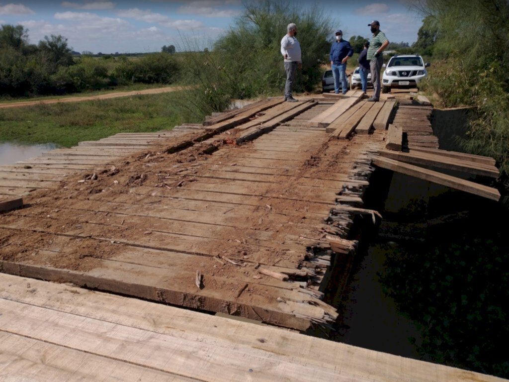 Prefeitura inicia reconstrução de ponte no corredor da balança